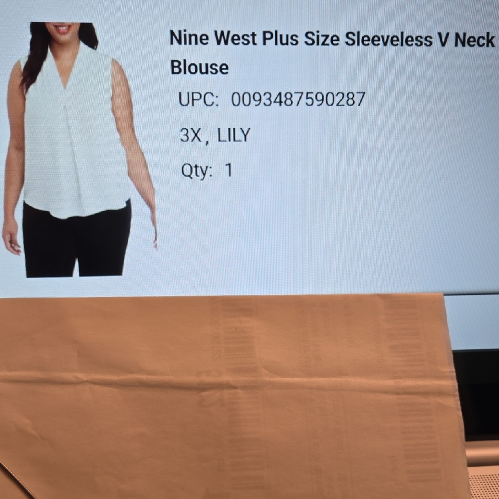 Nine West White Relaxed Sleeveless Blouse
